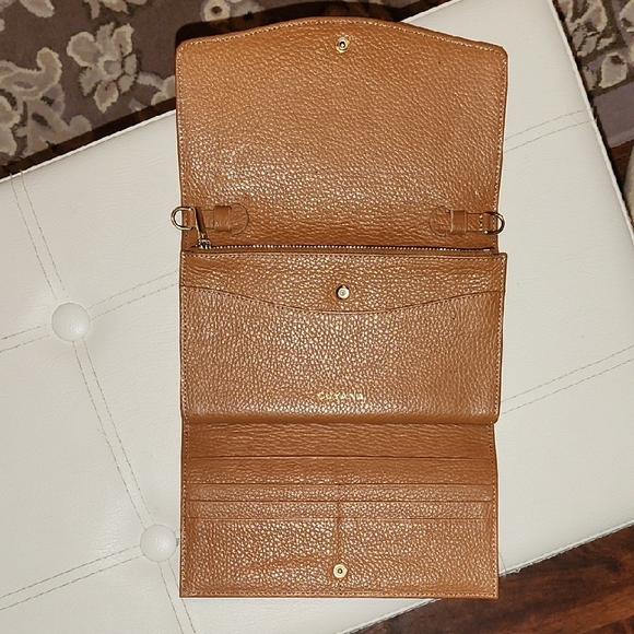 Cuyana Convertible Clutch in Caramel - Picture 4 of 4